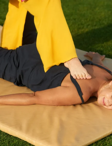 ashi-thai-massage-with-foot-2024-09-18-19-19-14-utc